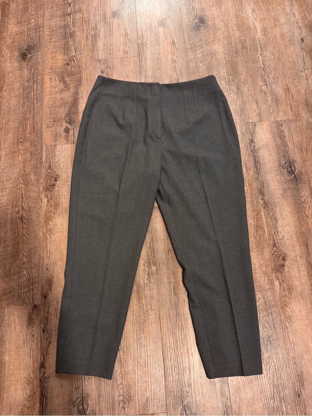 Abercrombie High-Rise Slim Straight Tailored Pants in Charcoal Gray - size 32 - Picture 3 of 7